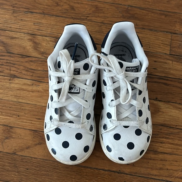 Adidas Stan Smith polka dot children’s shoes. only worn a handful of time. - Picture 2 of 5